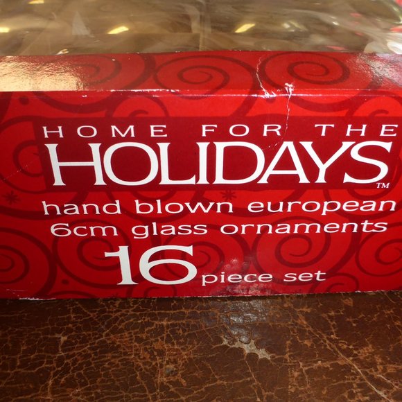 Classic 16 Piece Set Hand Blown European 6cm Glass Ornaments - Made in Poland - Picture 2 of 3